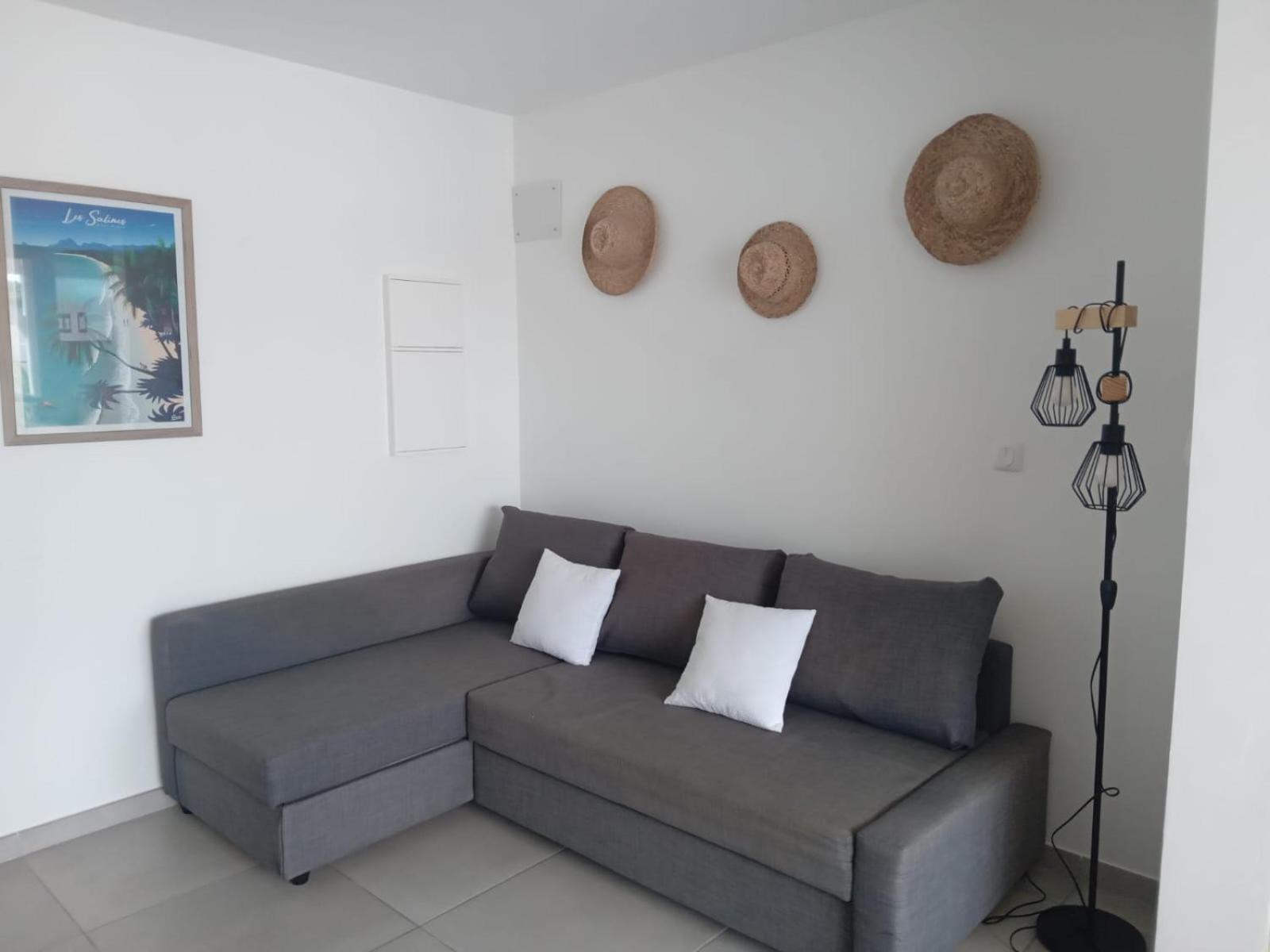 Appartement Neuf A 150 Metres De La Mer Wifi Le Diamant Bagian luar foto